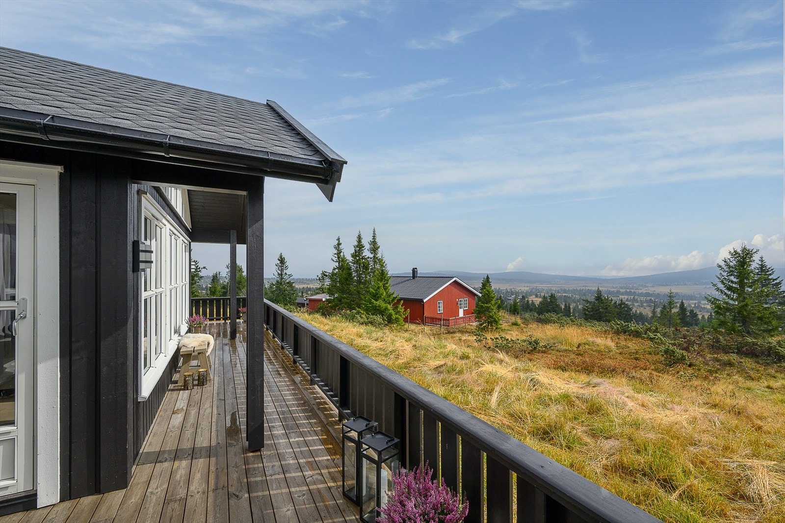 Herlig utsikt fra den romslige terrassen. Galleribilde
