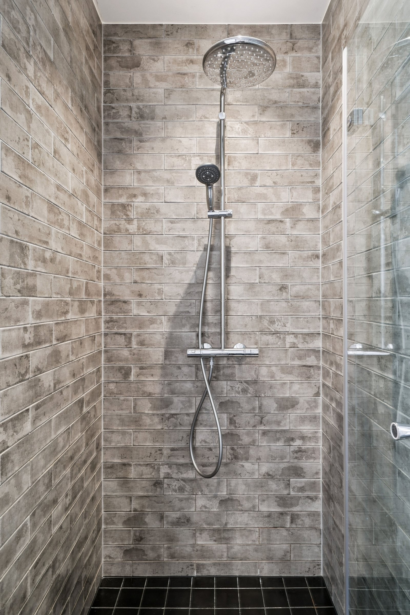 Dusjen første etasjen Galleribilde