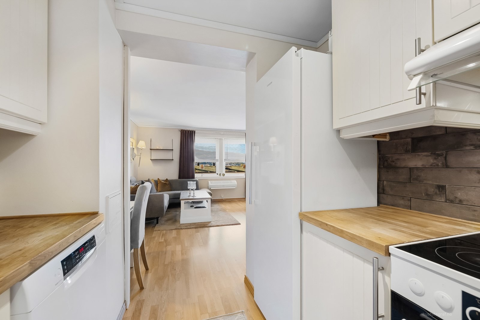 Frittstående kjøleskap. Galleribilde