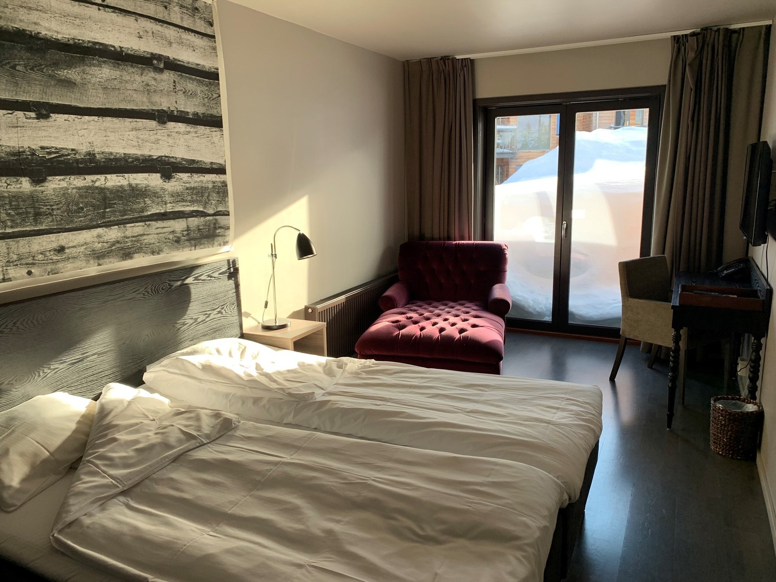 Connection room - bilder fra lik naboleilighet Galleribilde