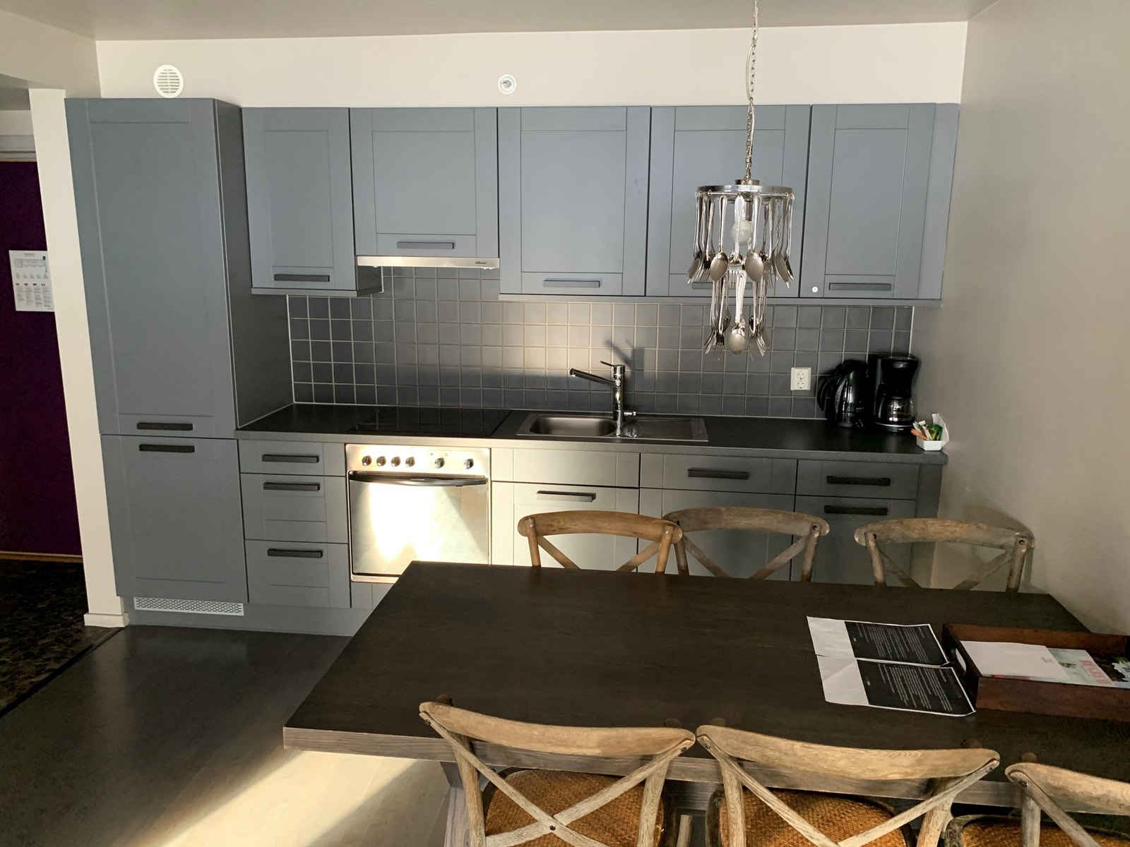 Kjøkken - bilder fra lik naboleilighet Galleribilde