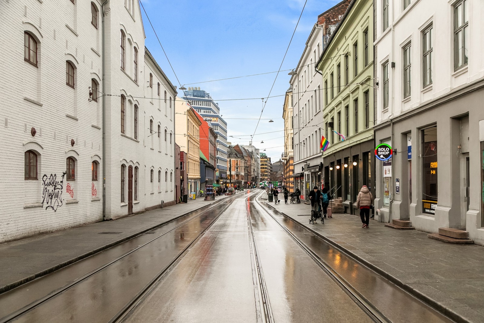 Et rikt tilbud av restauranter, utesteder og kulturarenaer i umiddelbar nærhet. Galleribilde