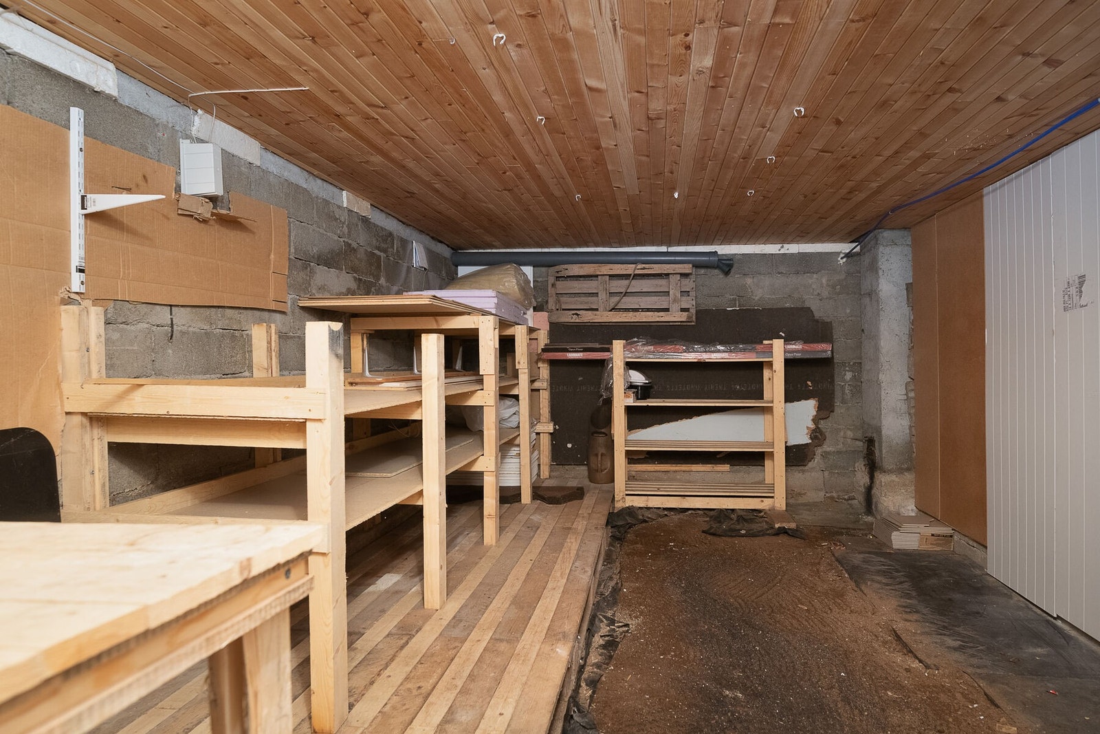 Bod i kjeller. Galleribilde