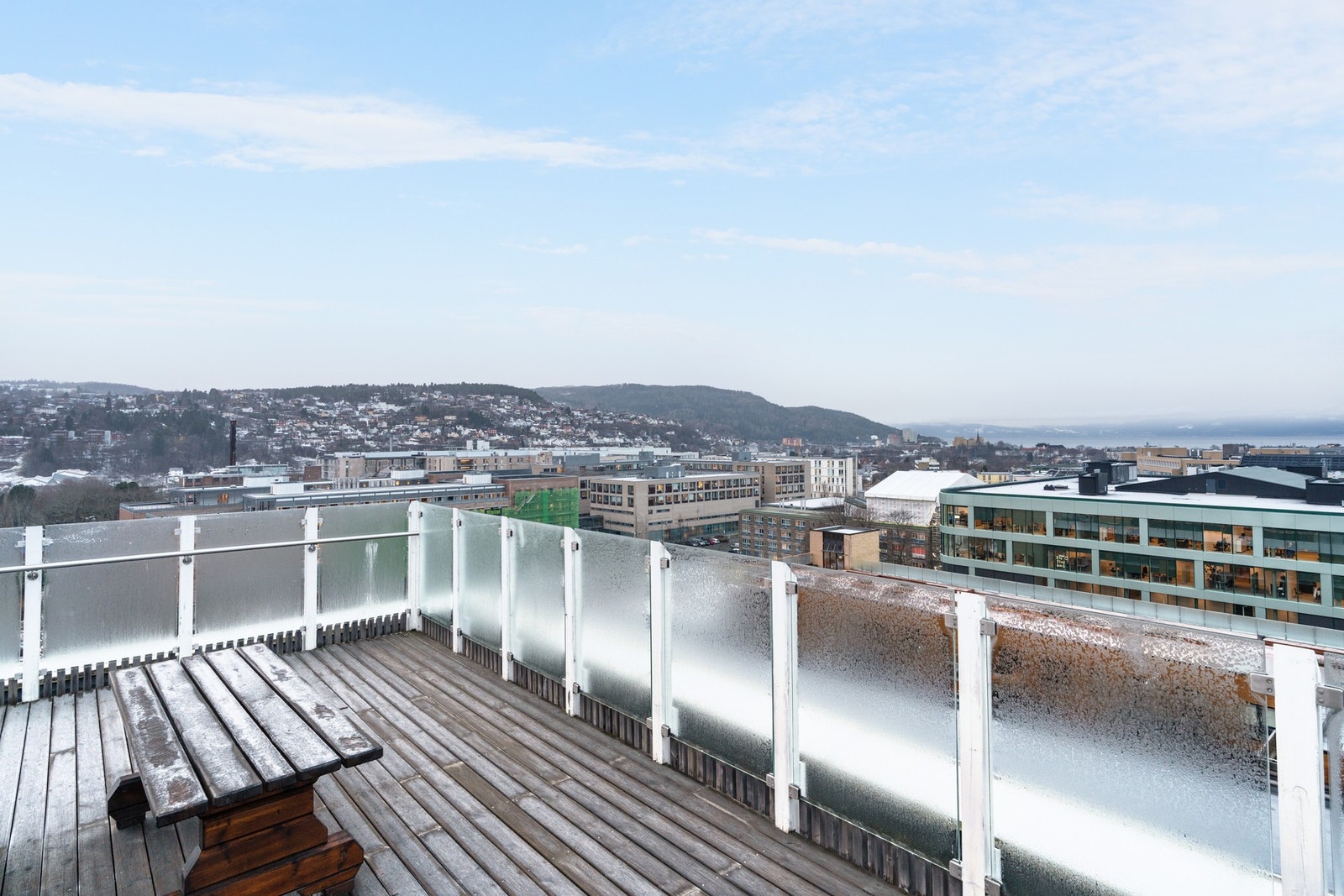 En stor 3-romsleilighet med attraktiv vestvendt beliggenhet i 5. etg. Galleribilde