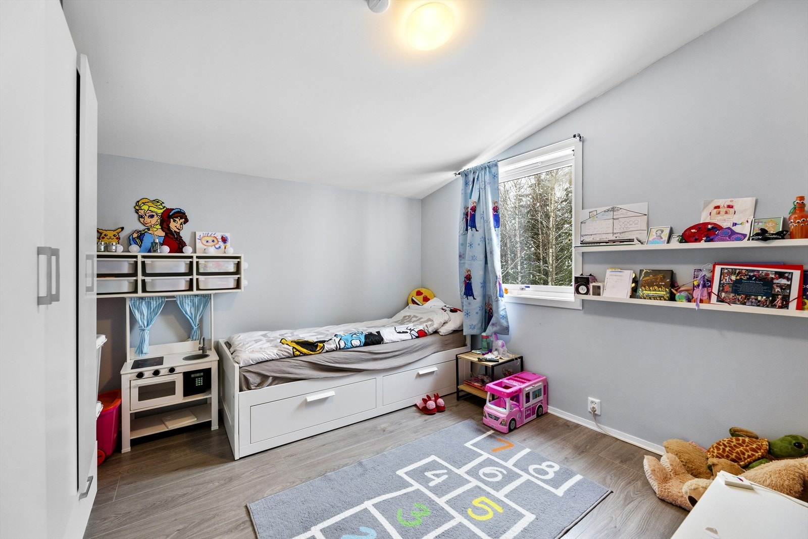 Lyst soverom nr. 2. Galleribilde