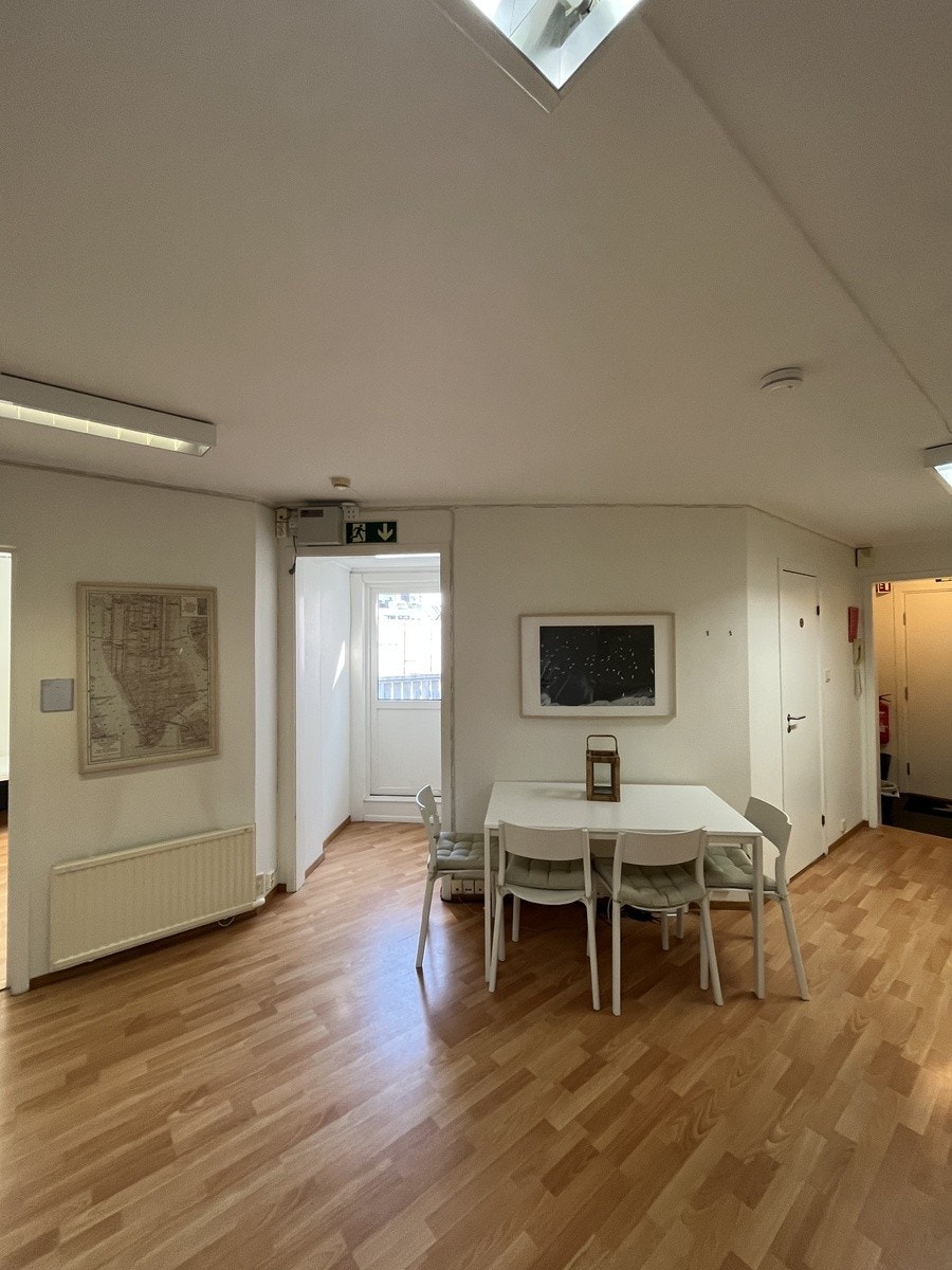 Felles spisebord Galleribilde