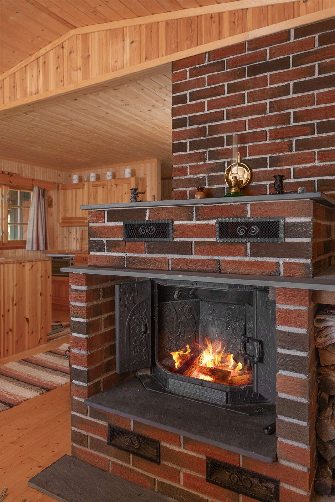 Peis med innsats for ekstra god varme. Galleribilde