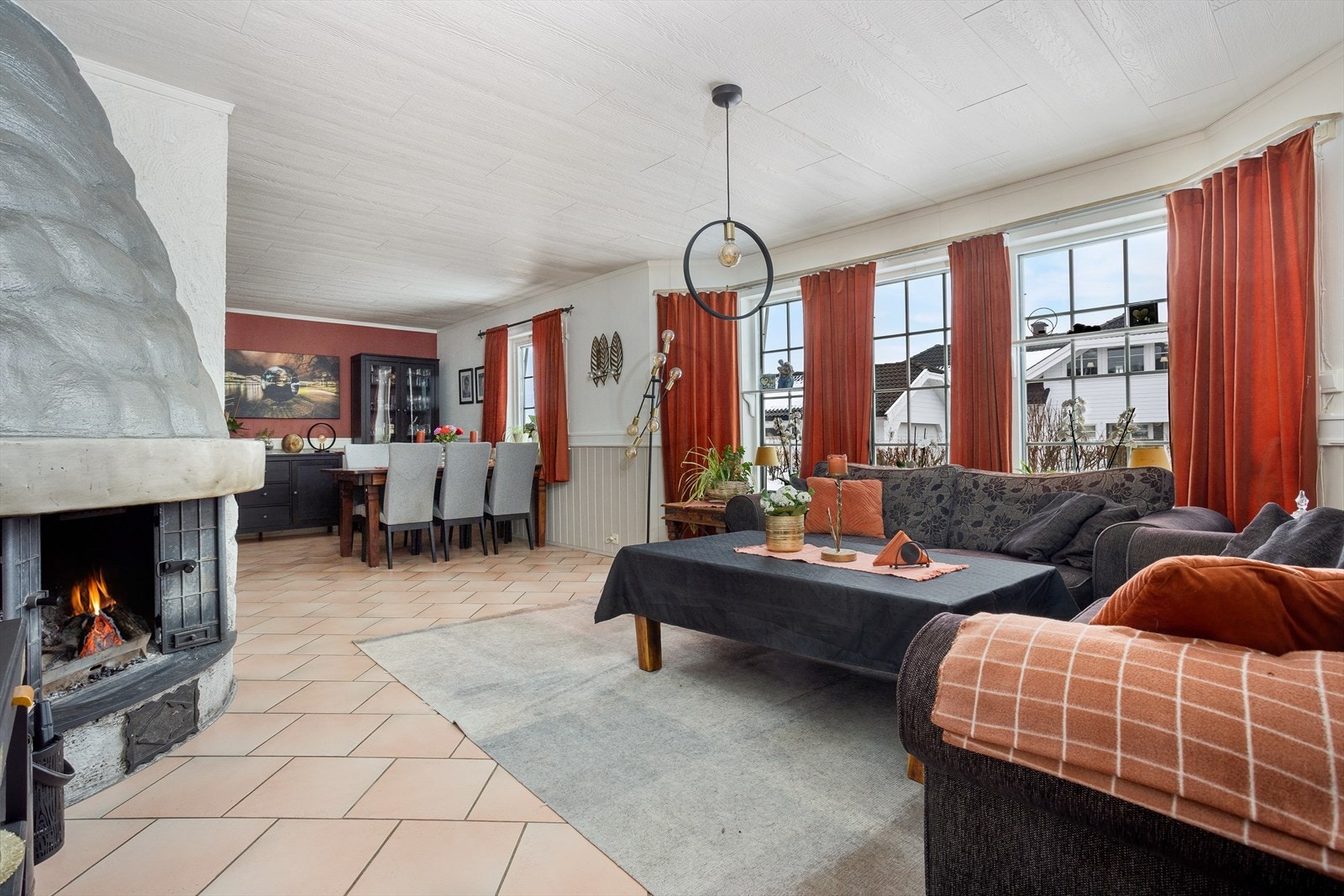 Boligen har en god og gjennomgående planløsning i 1. etasje. Galleribilde