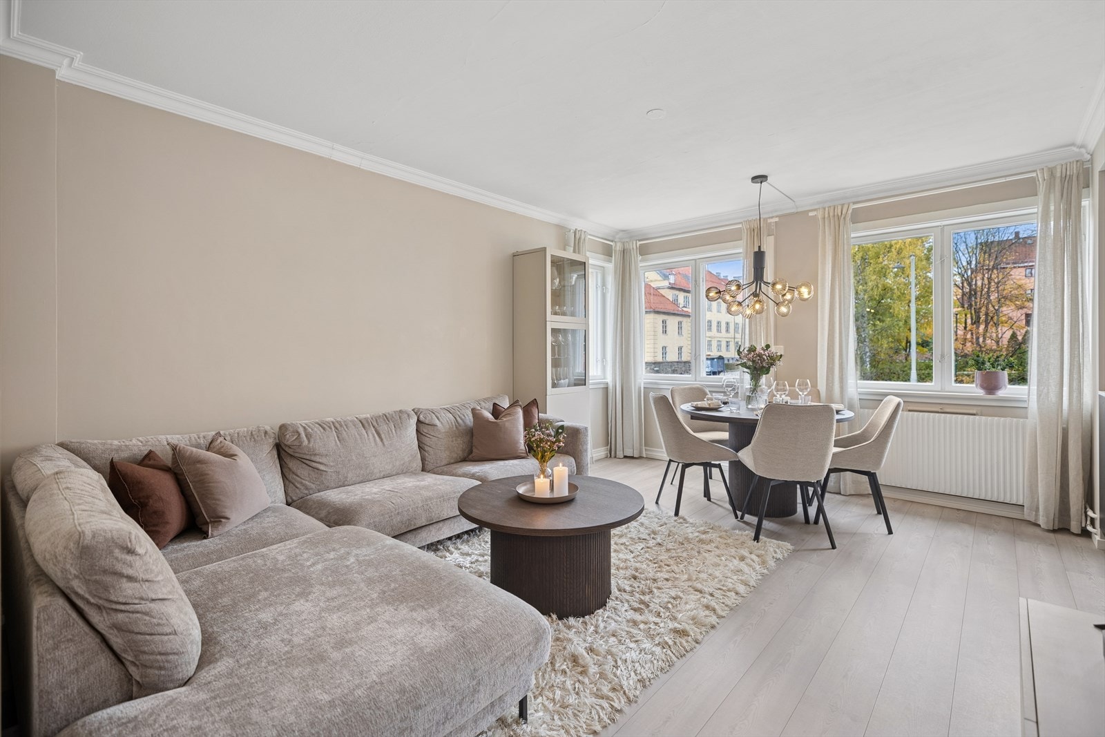 Leiligheten har en svært sentral beliggenhet med Iladalen som nærmeste nabo. Galleribilde