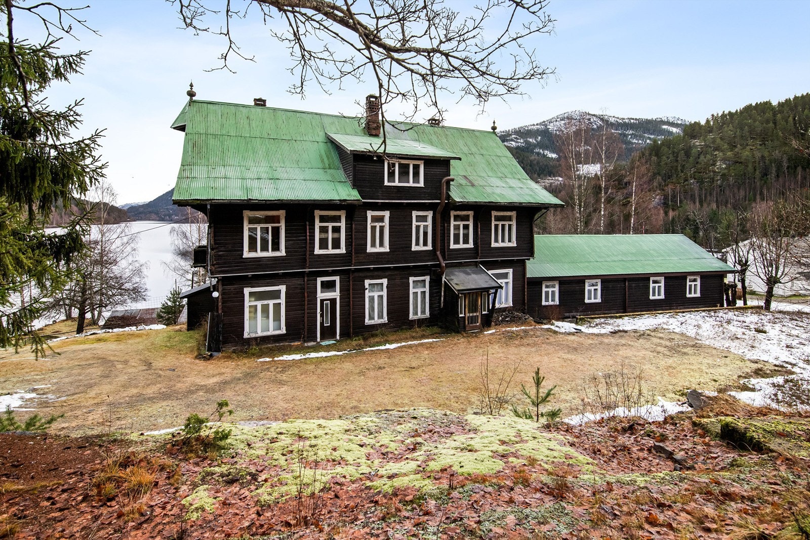 Hotellet er opprinnelig bygget i nasjonalromantisk stil i 1895 Galleribilde