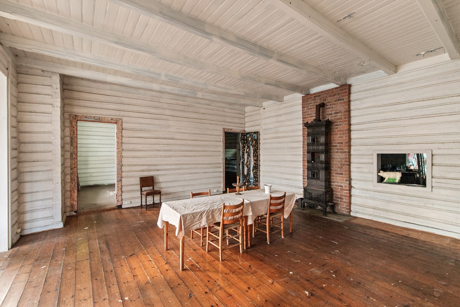 Kjøkkenet ligger i bakkant av spisesalen Galleribilde