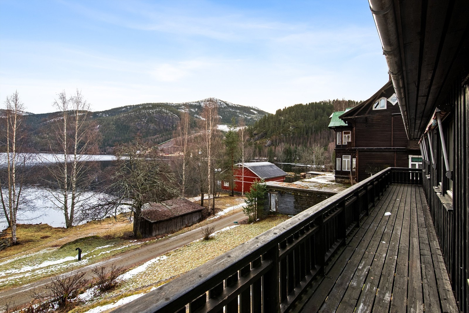 Stor balkong med nydelig utsikt Galleribilde