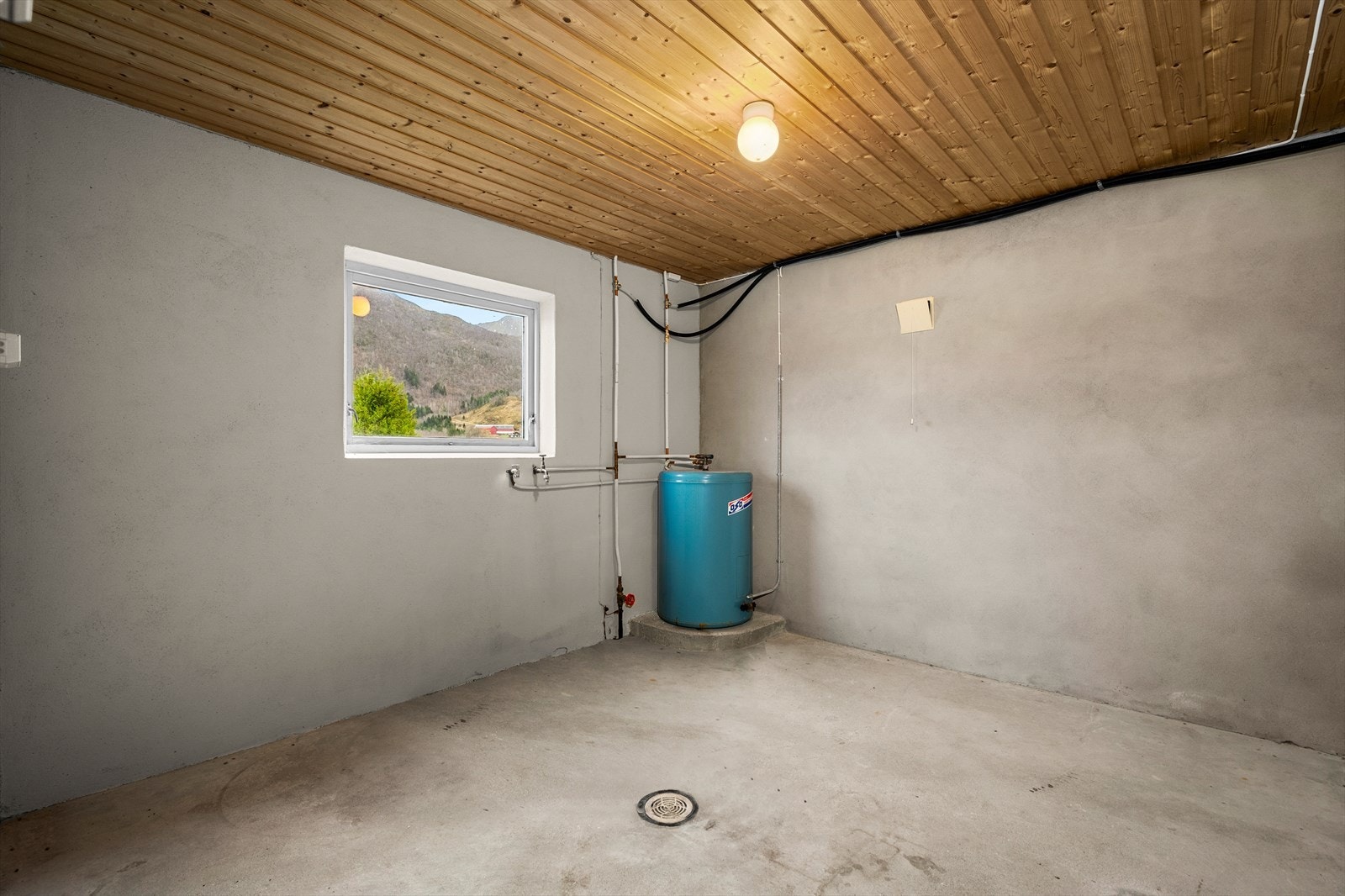 Vaskerom Galleribilde