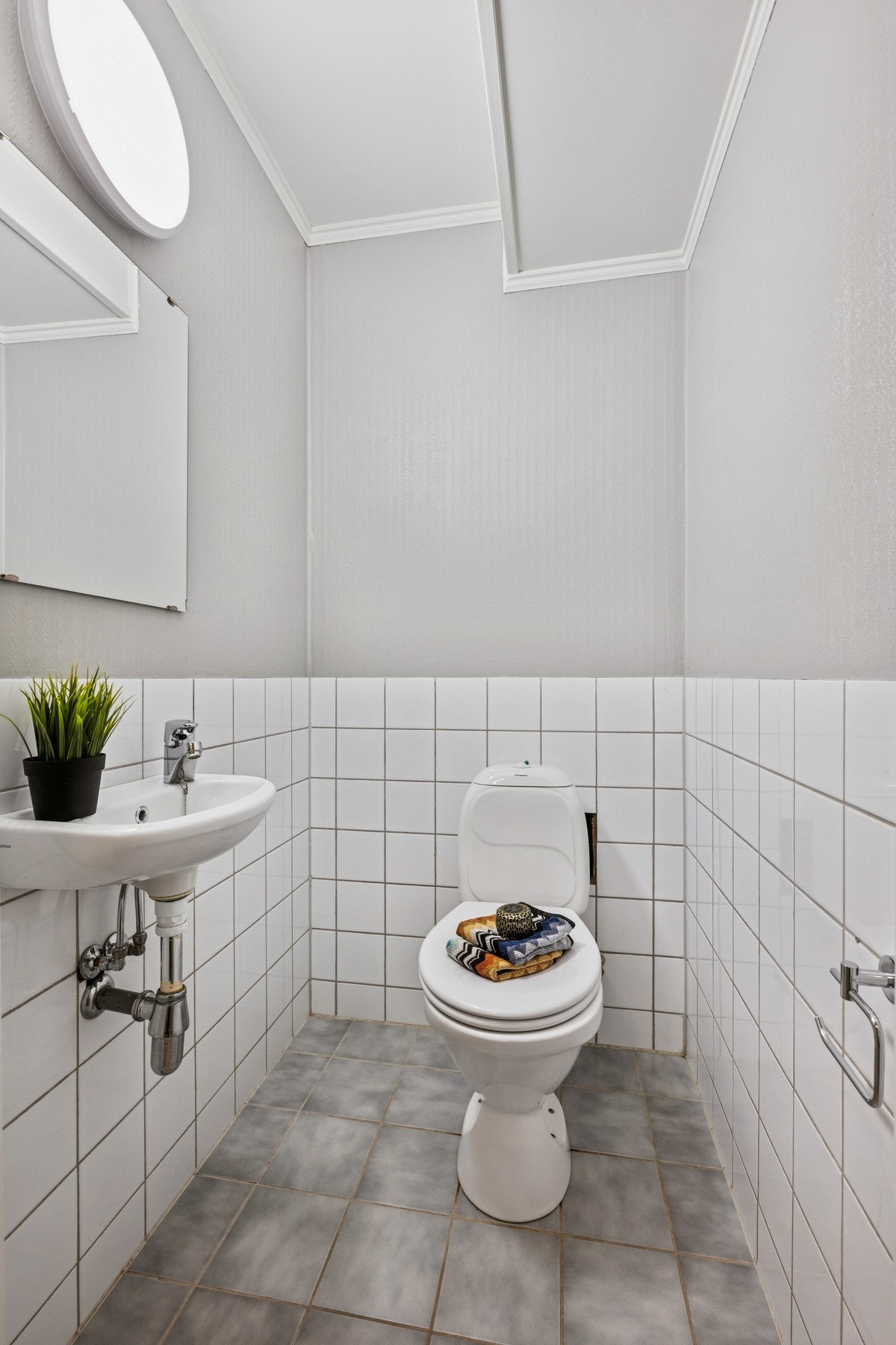 Toalettrom i hybelen. Galleribilde