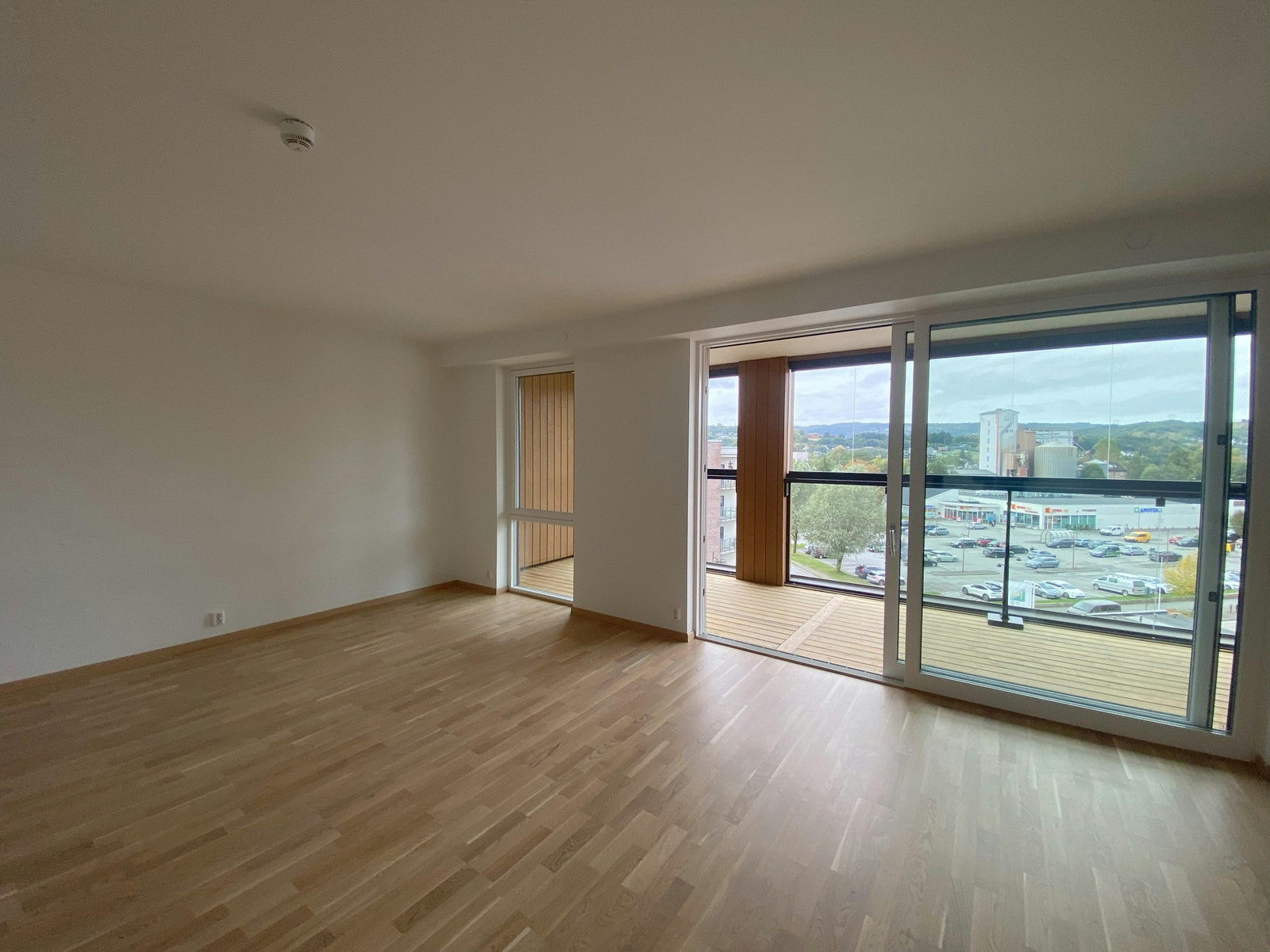 Lys og åpen stue/kjøkken løsning Galleribilde