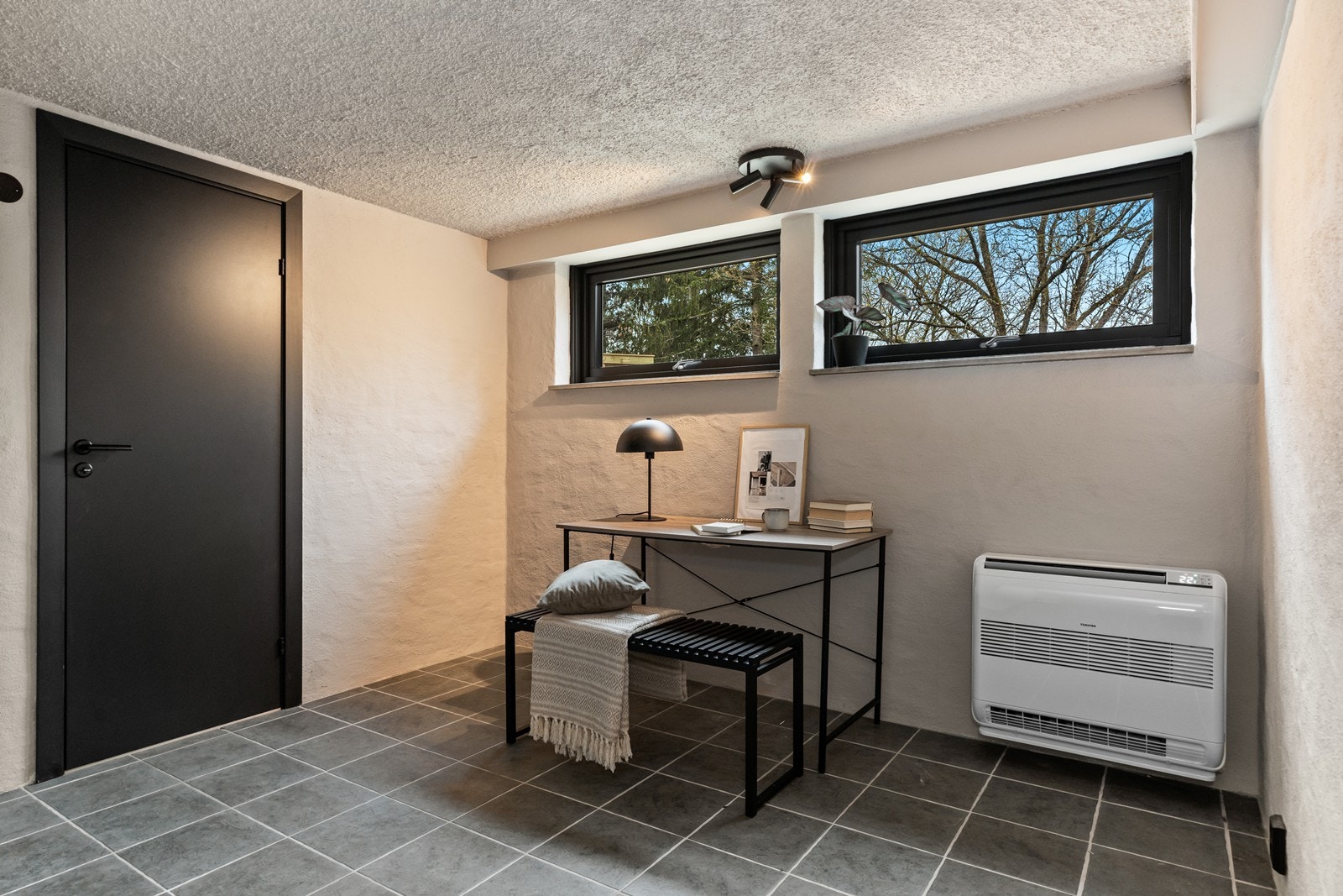 Kontorplass i u.etg. Galleribilde