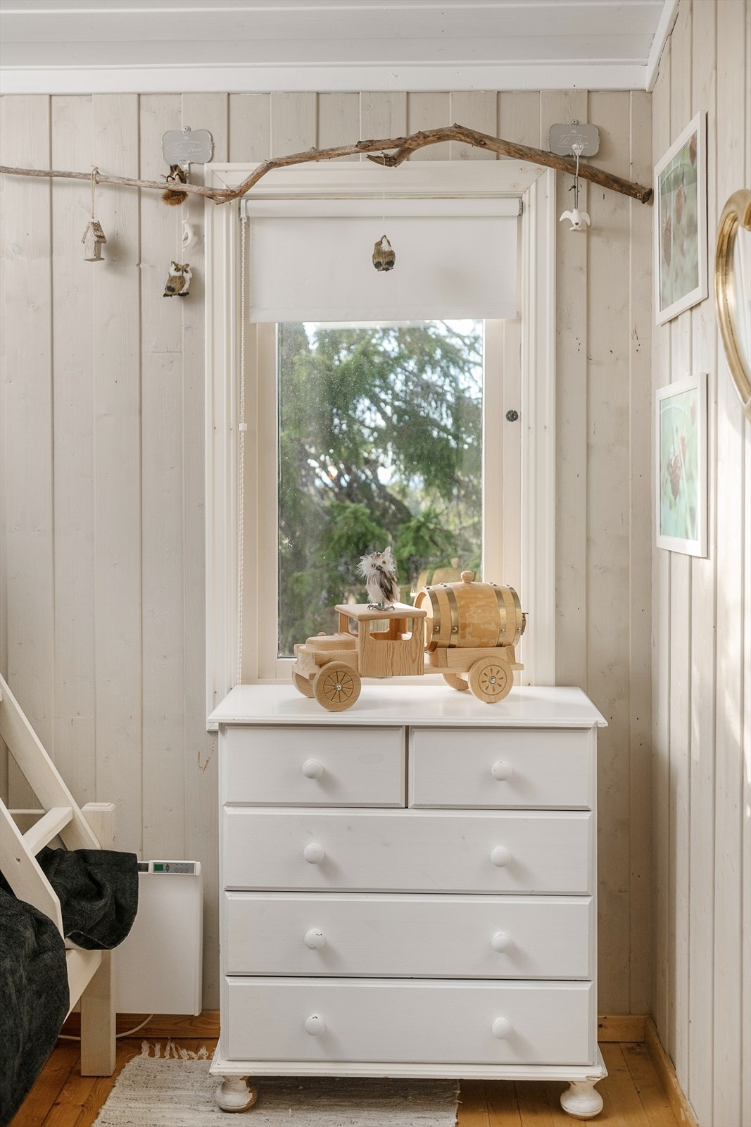 Plass til kommode for oppbevaring, soverom 1. Galleribilde