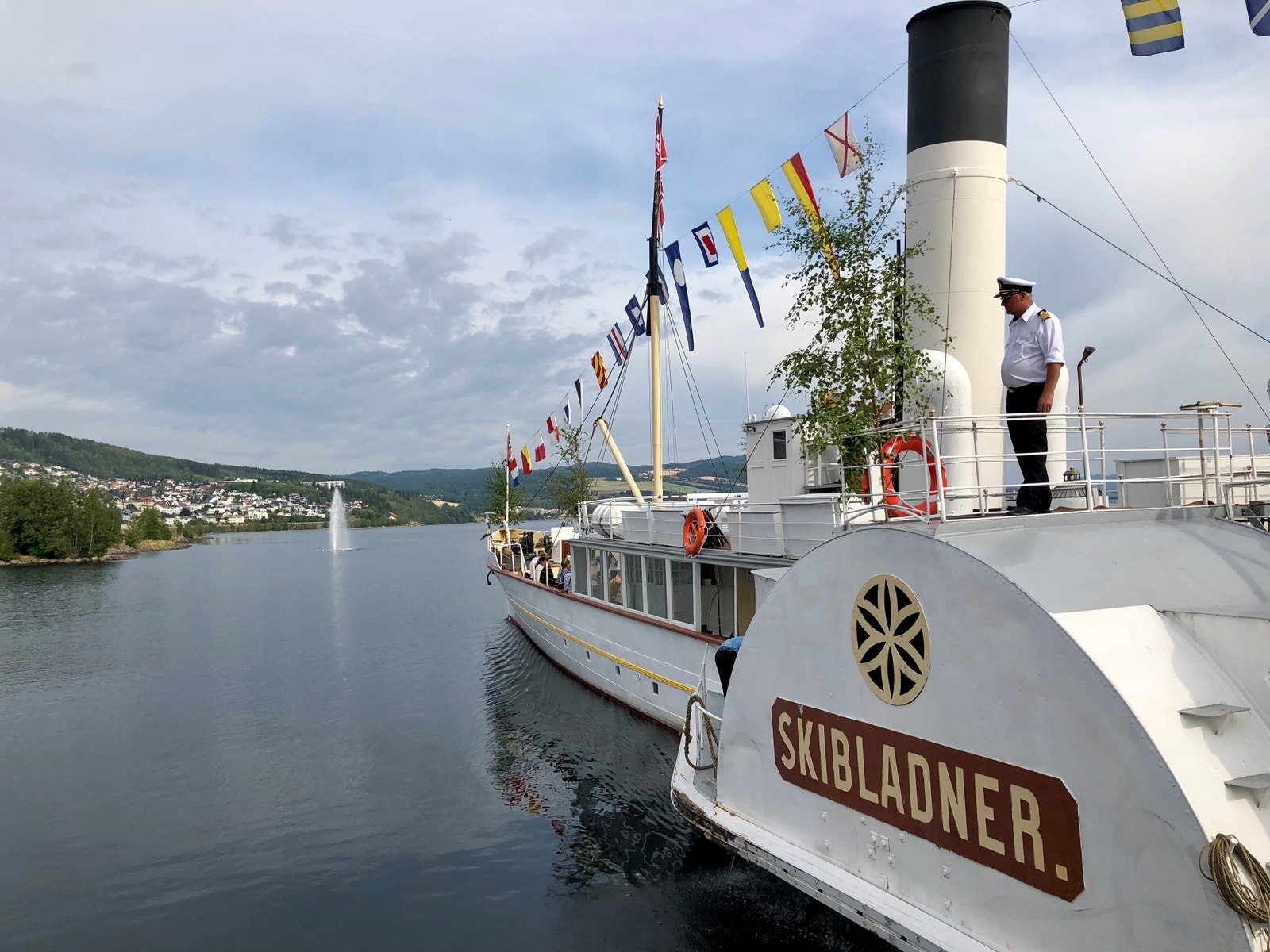 Skibladner går i rute på Mjøsa om sommeren. Foto Gjøvik Kommune Galleribilde