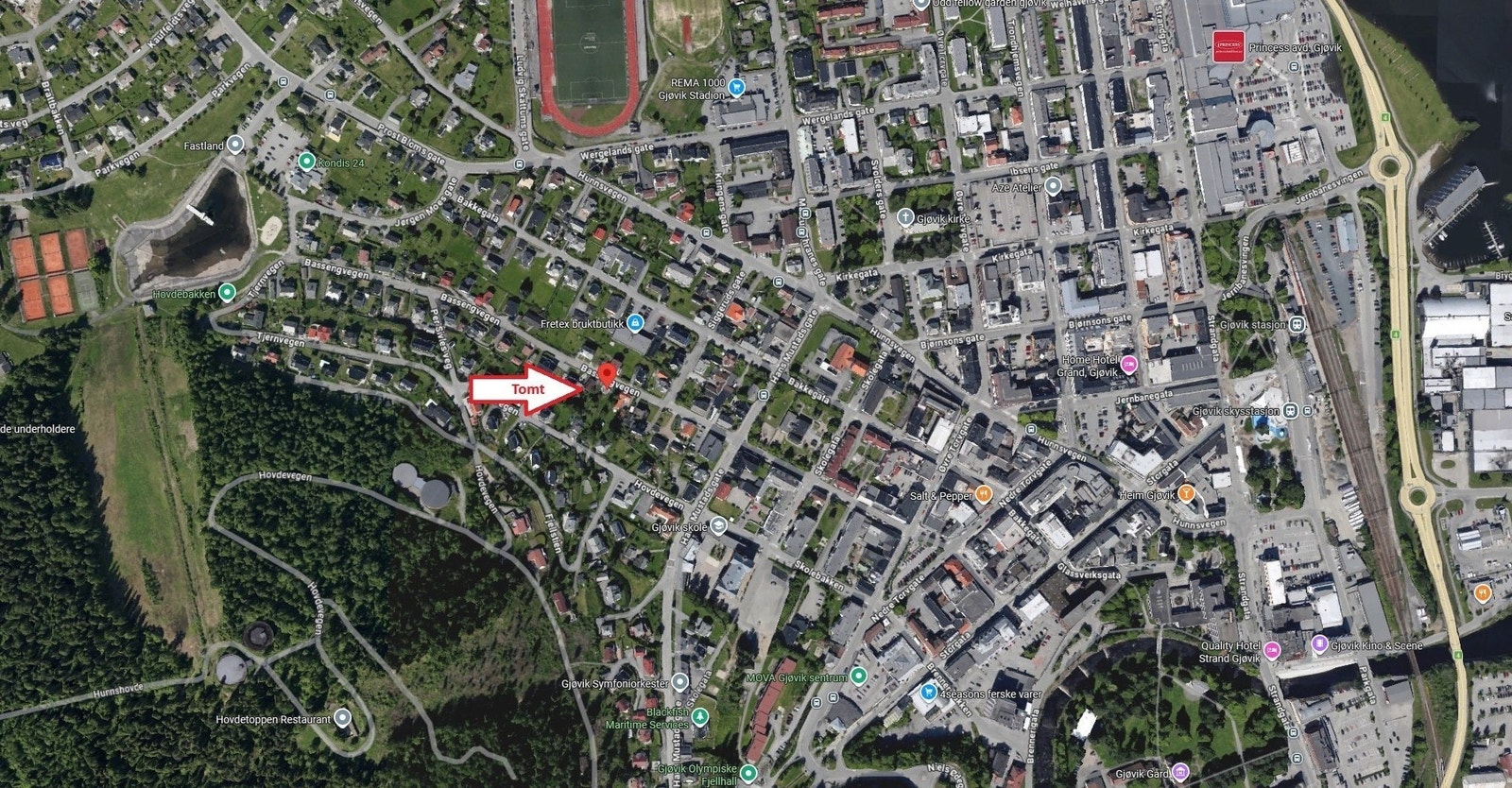 Oversiktsbilde av tomteplassering. Sentra plassering med kort veg til det meste. Galleribilde