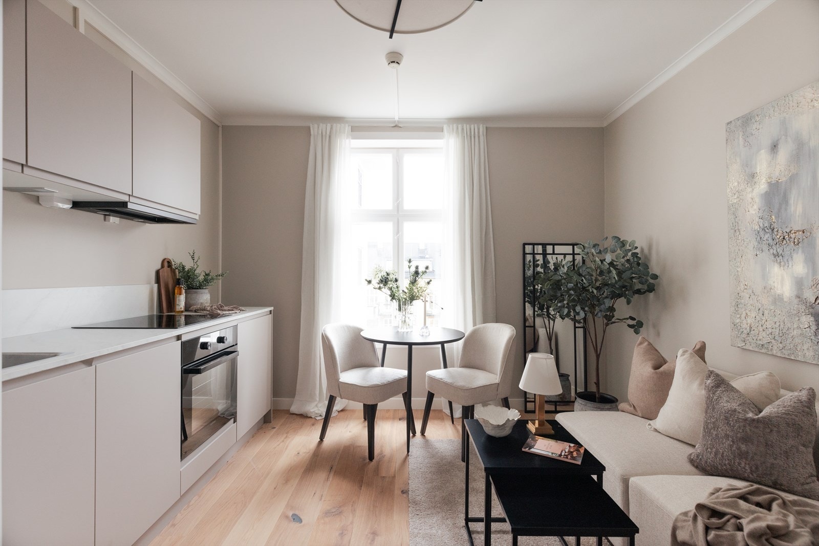 Lekre kombinasjoner mellom farger og materialer - her er ingenting overlatt til tilfeldighetene. Galleribilde