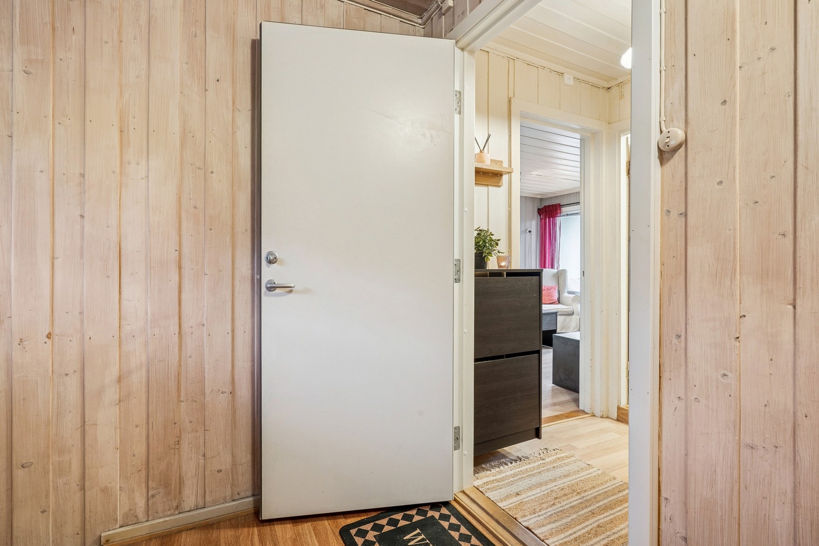 Inngangsparti. Galleribilde