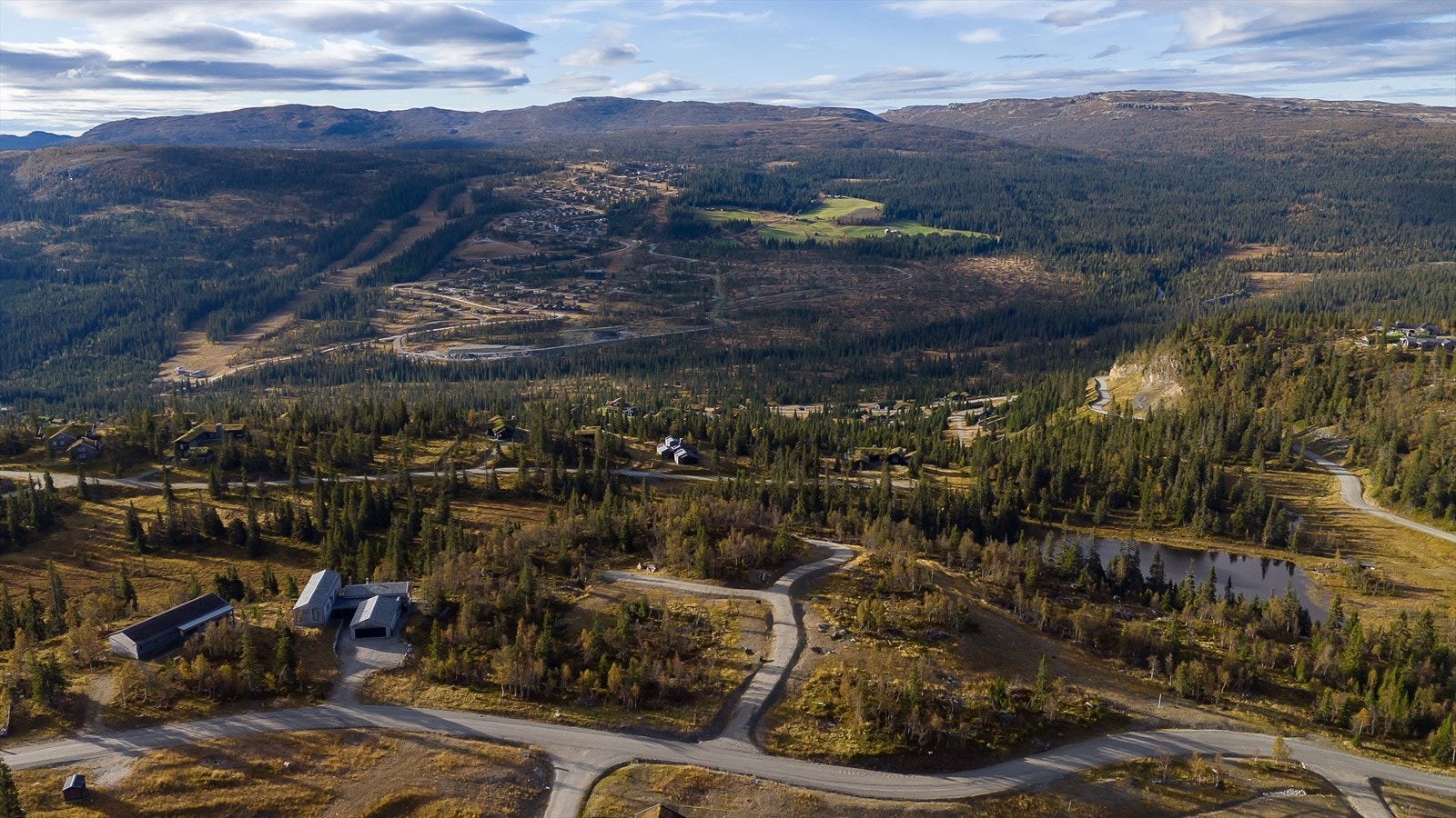 Raudskuttberget hytteområde trinn III ligger fint til i et attraktivt hytteområde på Kvitfjells vestside. Galleribilde