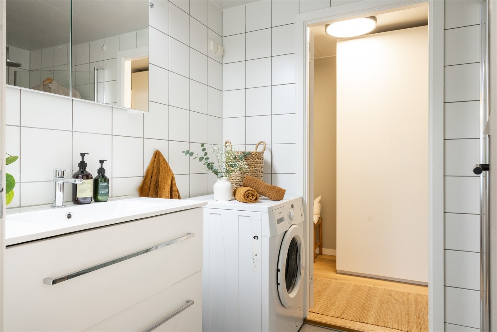 Videre er det opplegg for vaskemaskin. Galleribilde