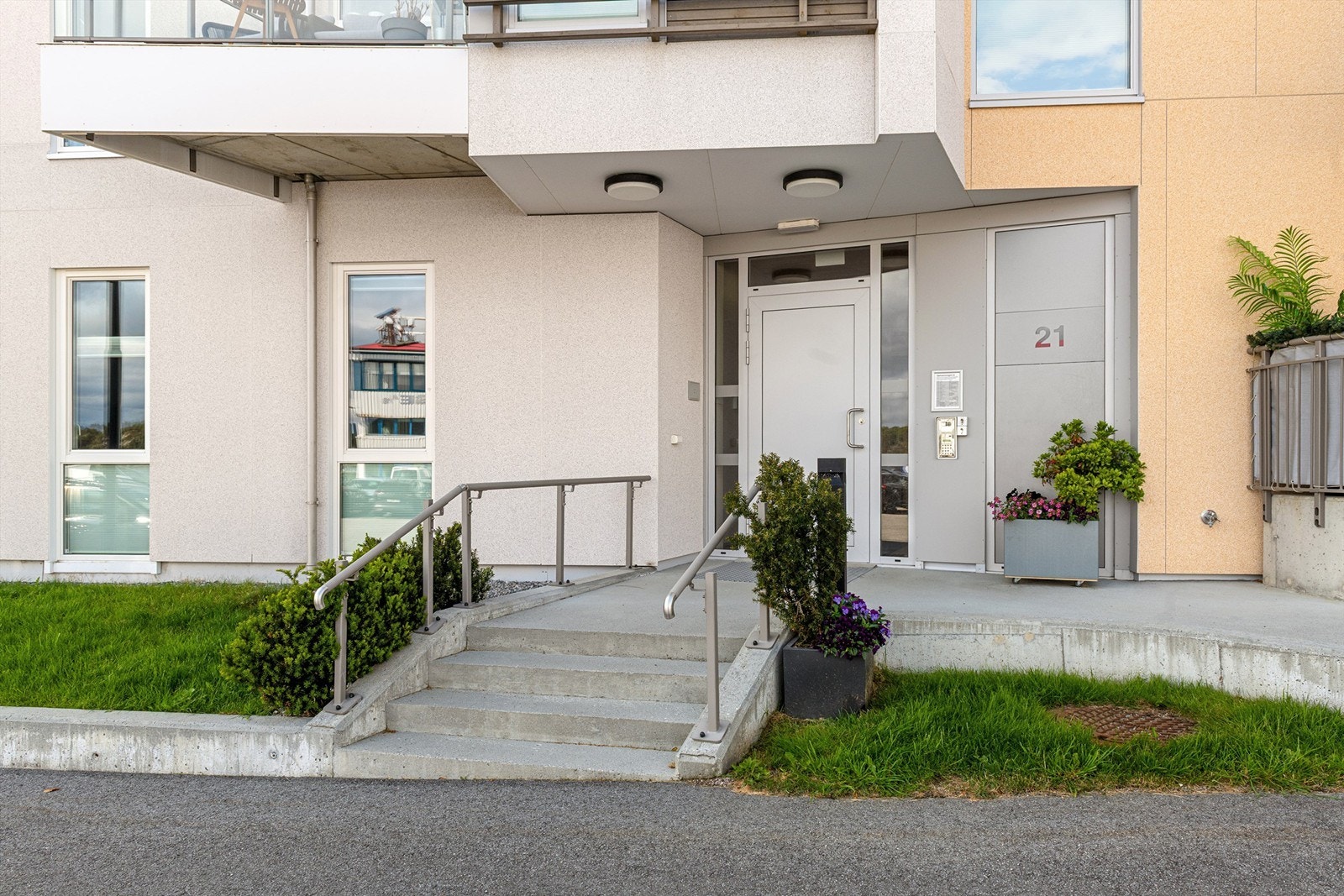 Inngangsparti til blokka Galleribilde