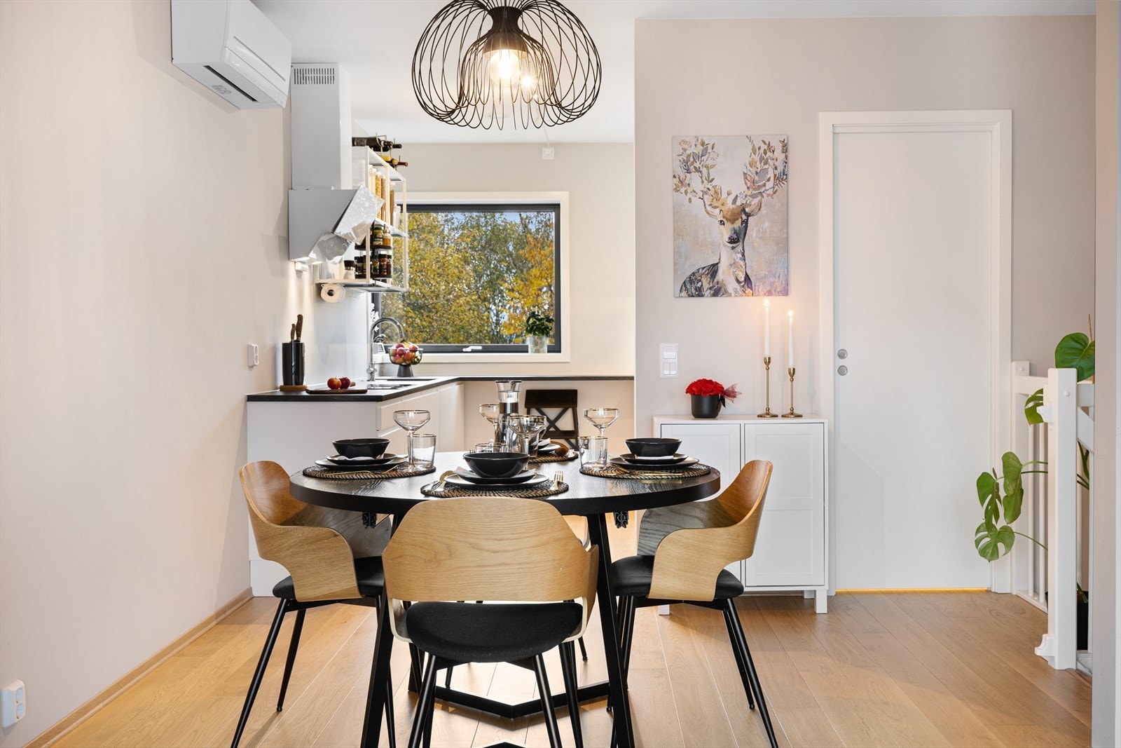 Hyggelig spiseplass Galleribilde