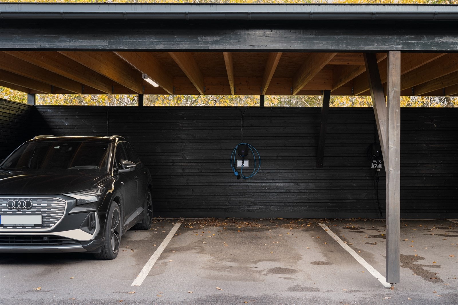 Carport m/elbillader medfølger Galleribilde