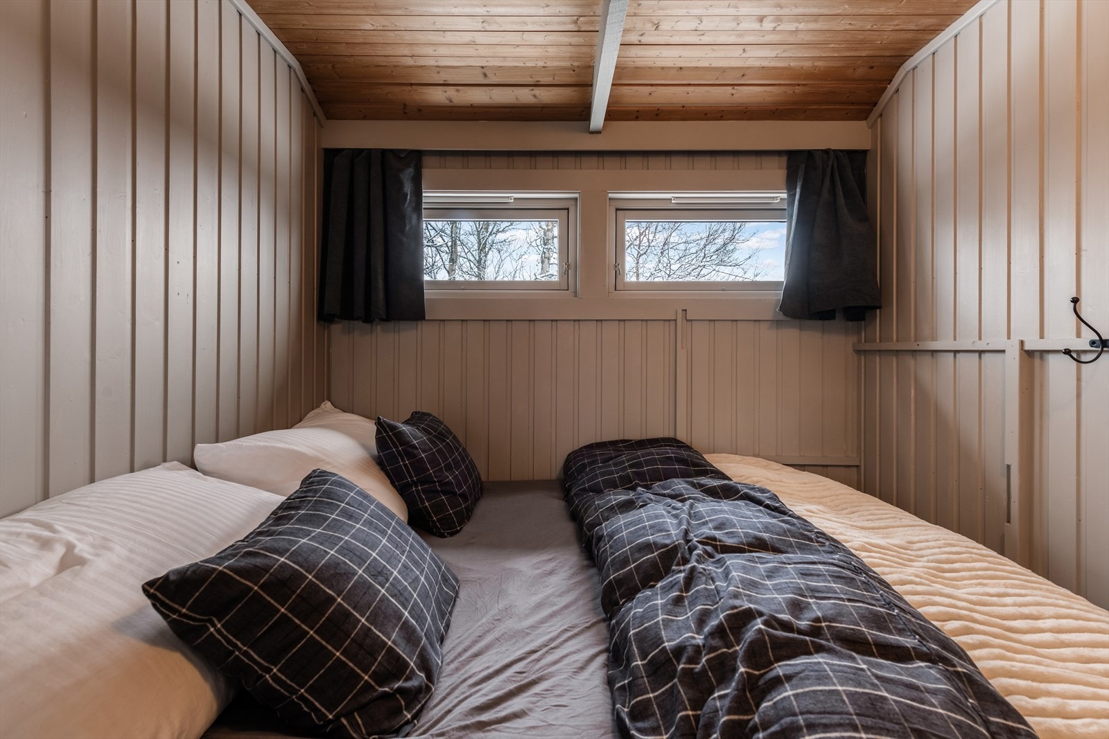 Soverom 1 med dobbeltseng. Galleribilde