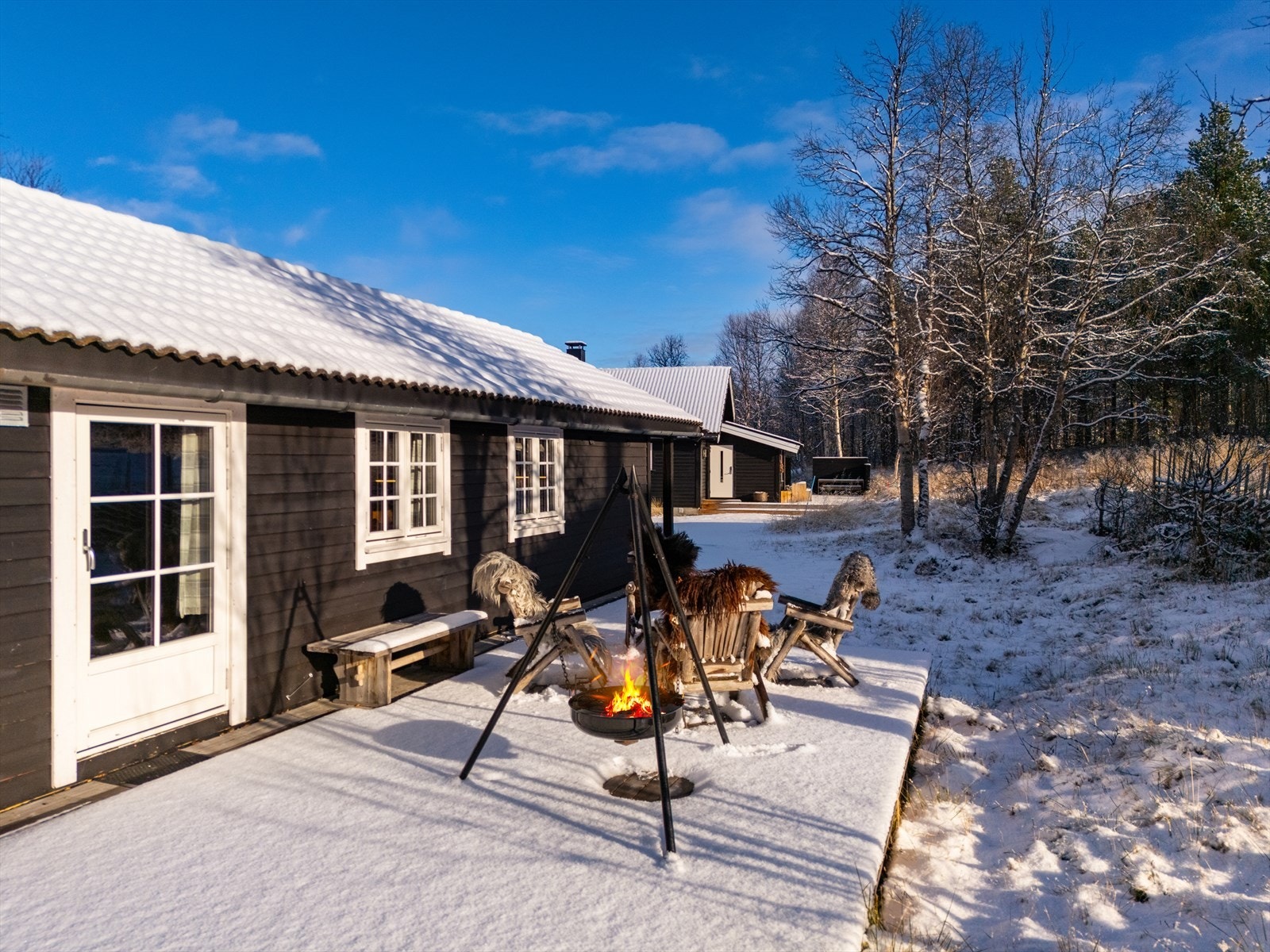 Terrassen ble bygget i 2019, og har flere muligheter for møblering og uteaktiviteter. Galleribilde