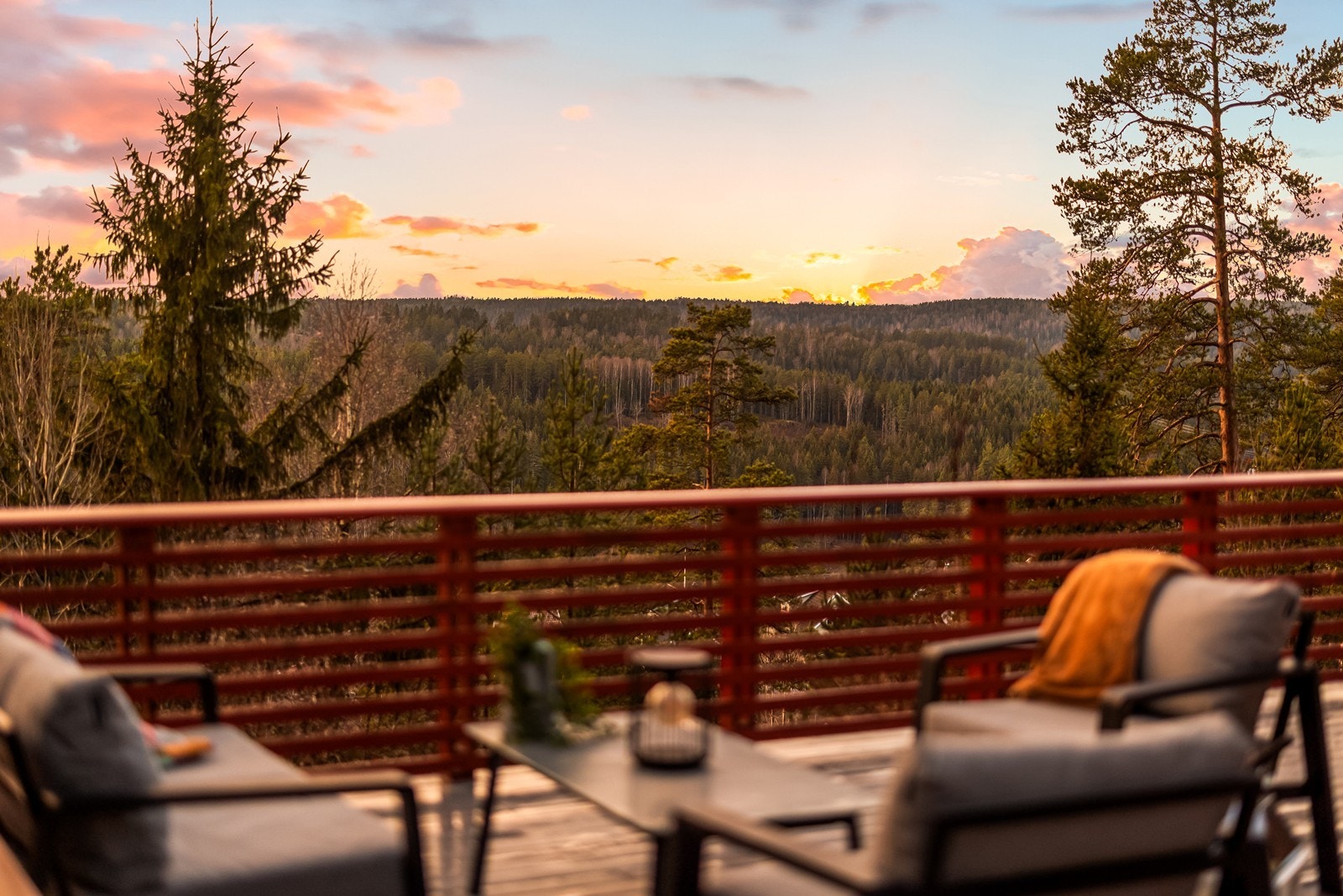 Dette er et innbydende rekkehus med terrasser på hele 91 m². Galleribilde