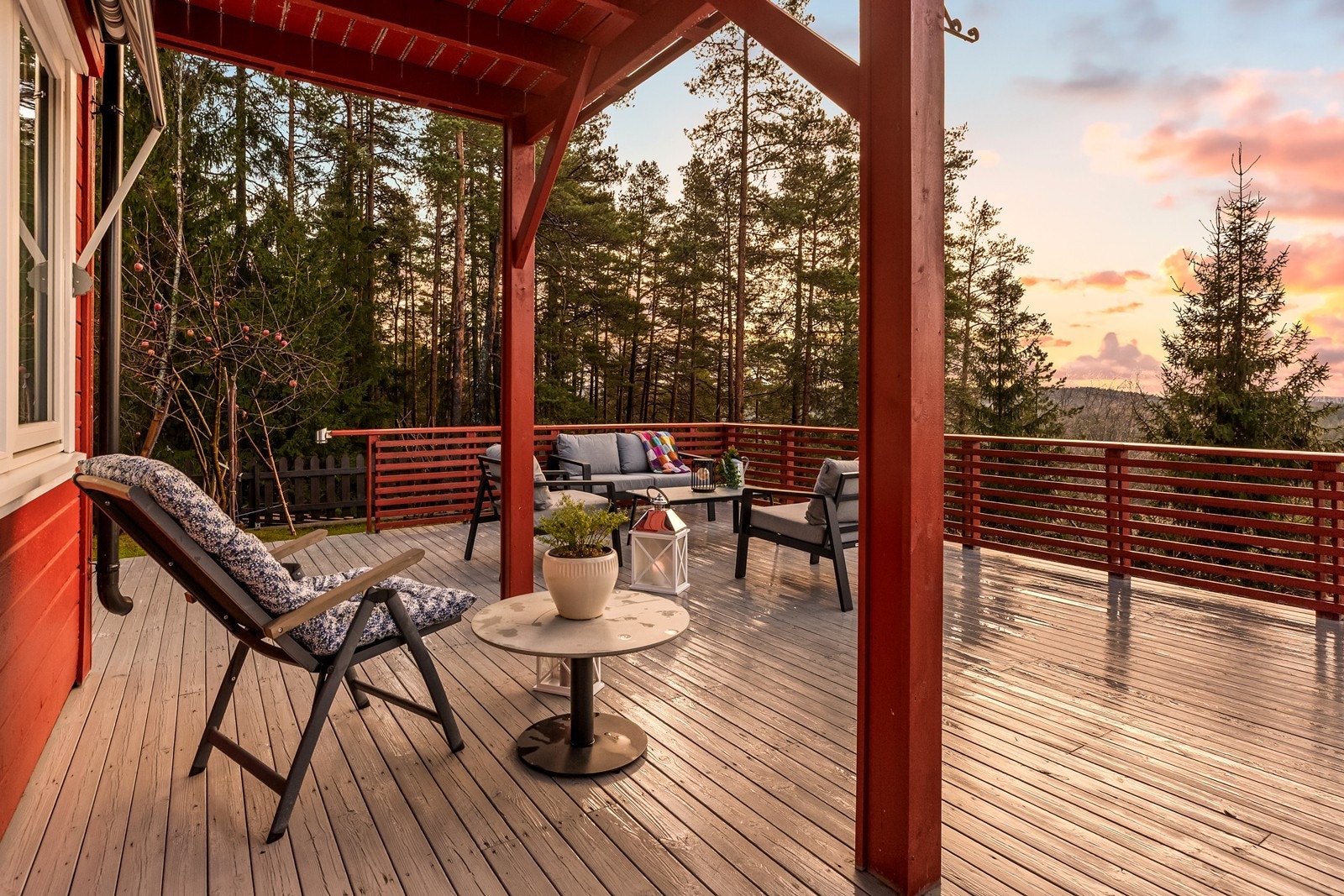 Den sørvestvendte plasseringen gir fine solforhold. Galleribilde