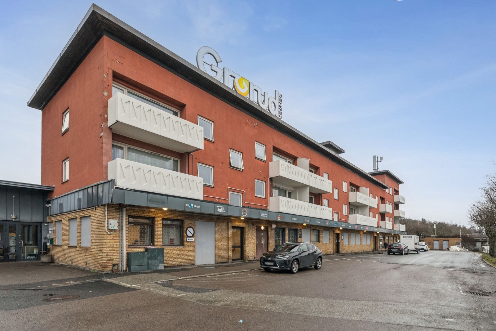 Leiligheten ligger i samme bygg som Grorud senter. Galleribilde