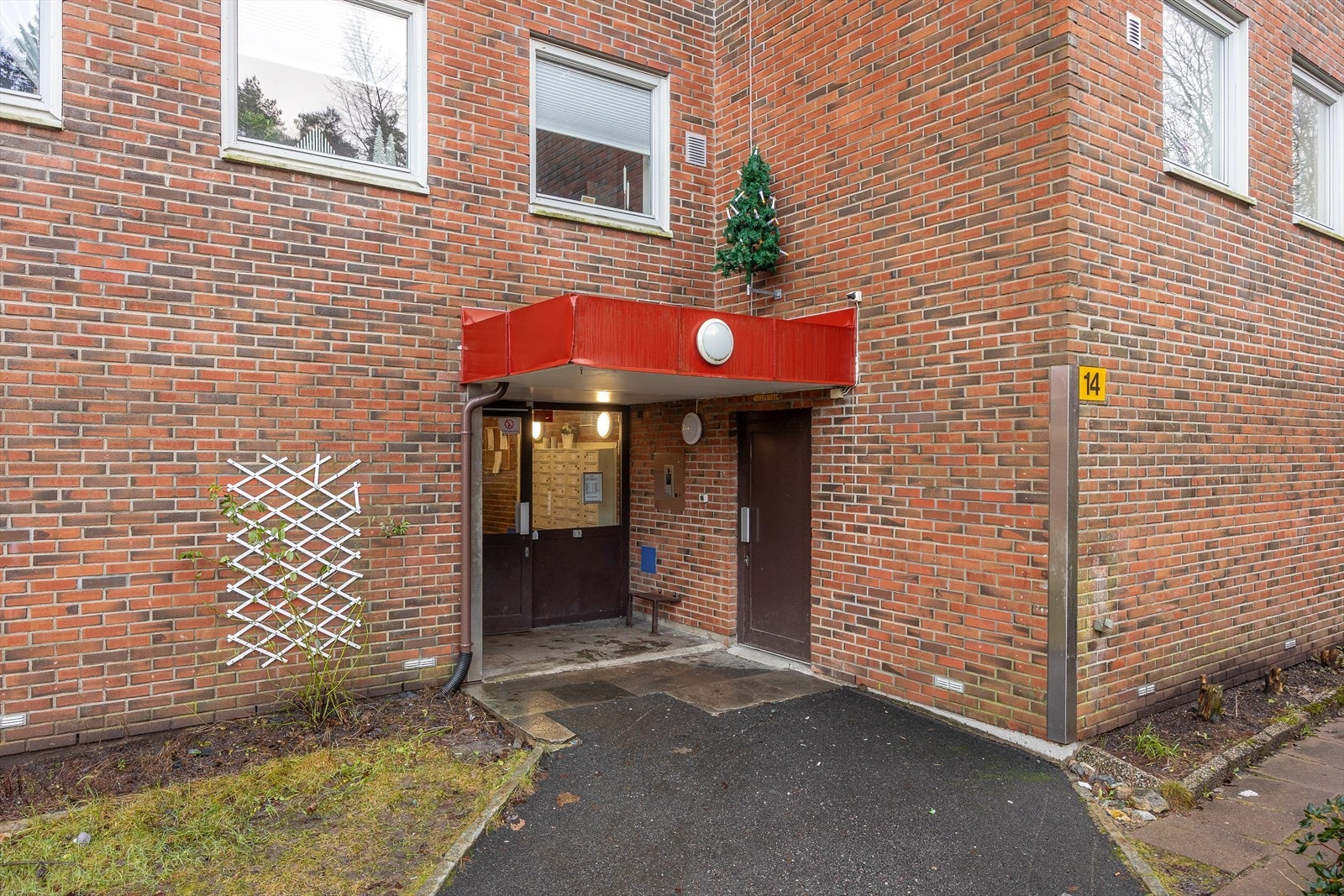 Leiligheten ligger i et etablert og veldrevet borettslag på Karihaugen Galleribilde