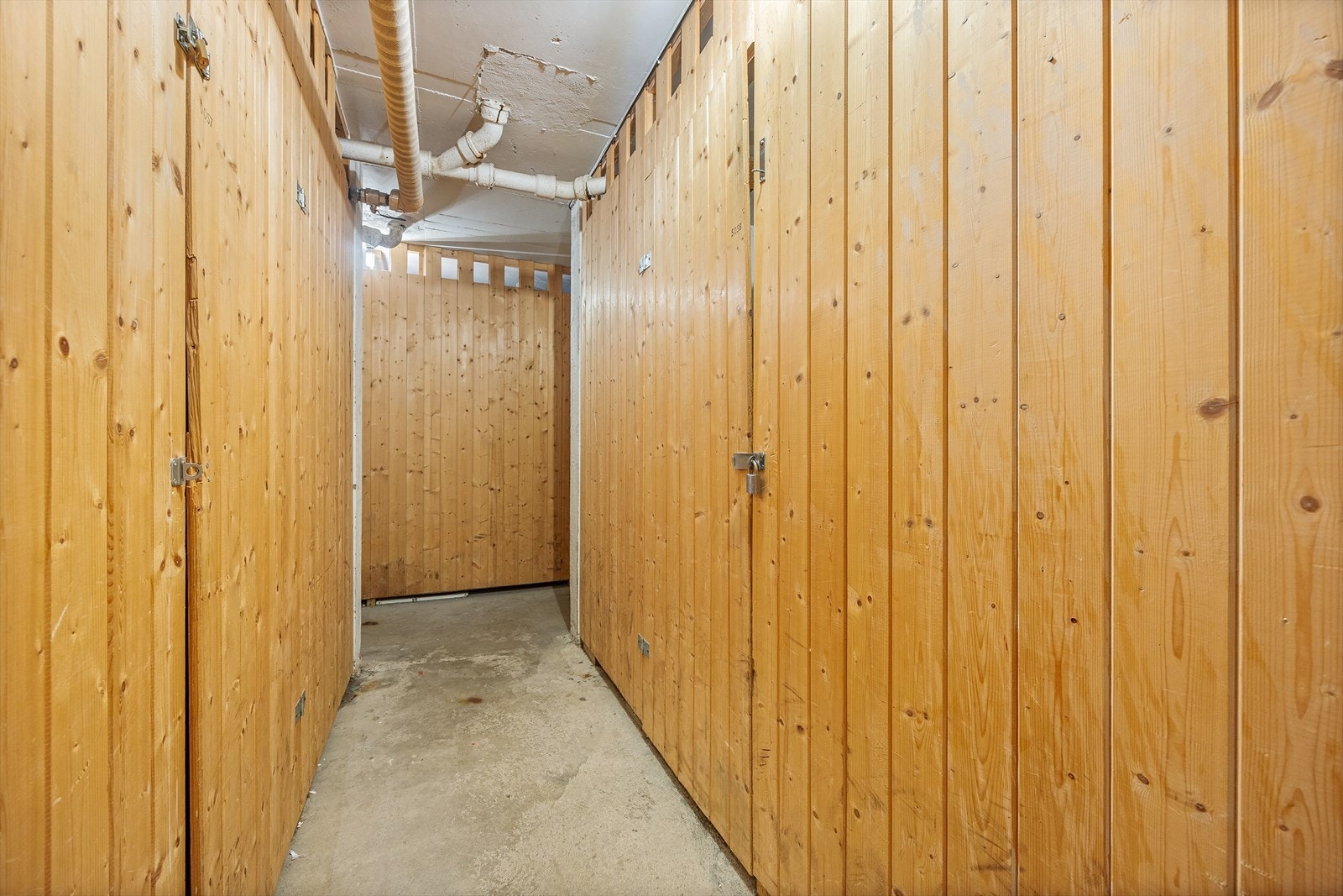 Det disponeres kjellerbod på 6 m² Galleribilde