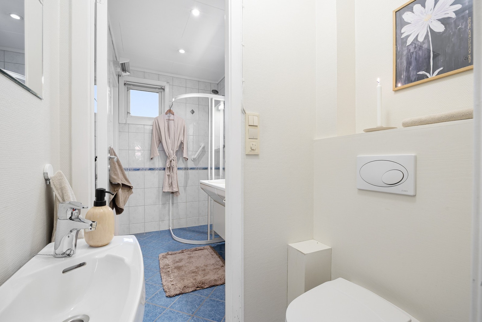 Separat toalettrom. Galleribilde