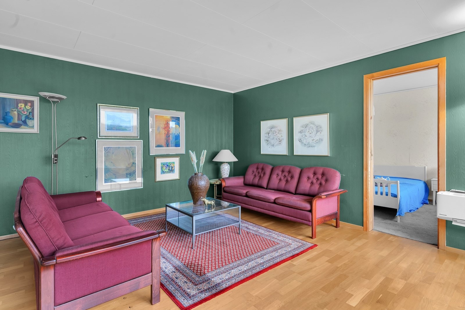 Tilgang til hovedsoverommet fra stuen. Galleribilde