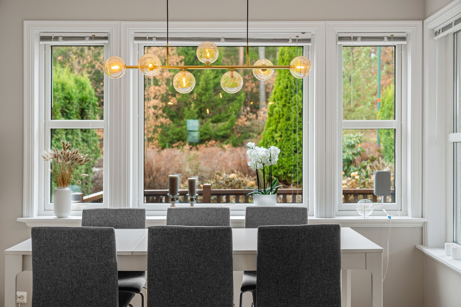 God plass til spisebord Galleribilde