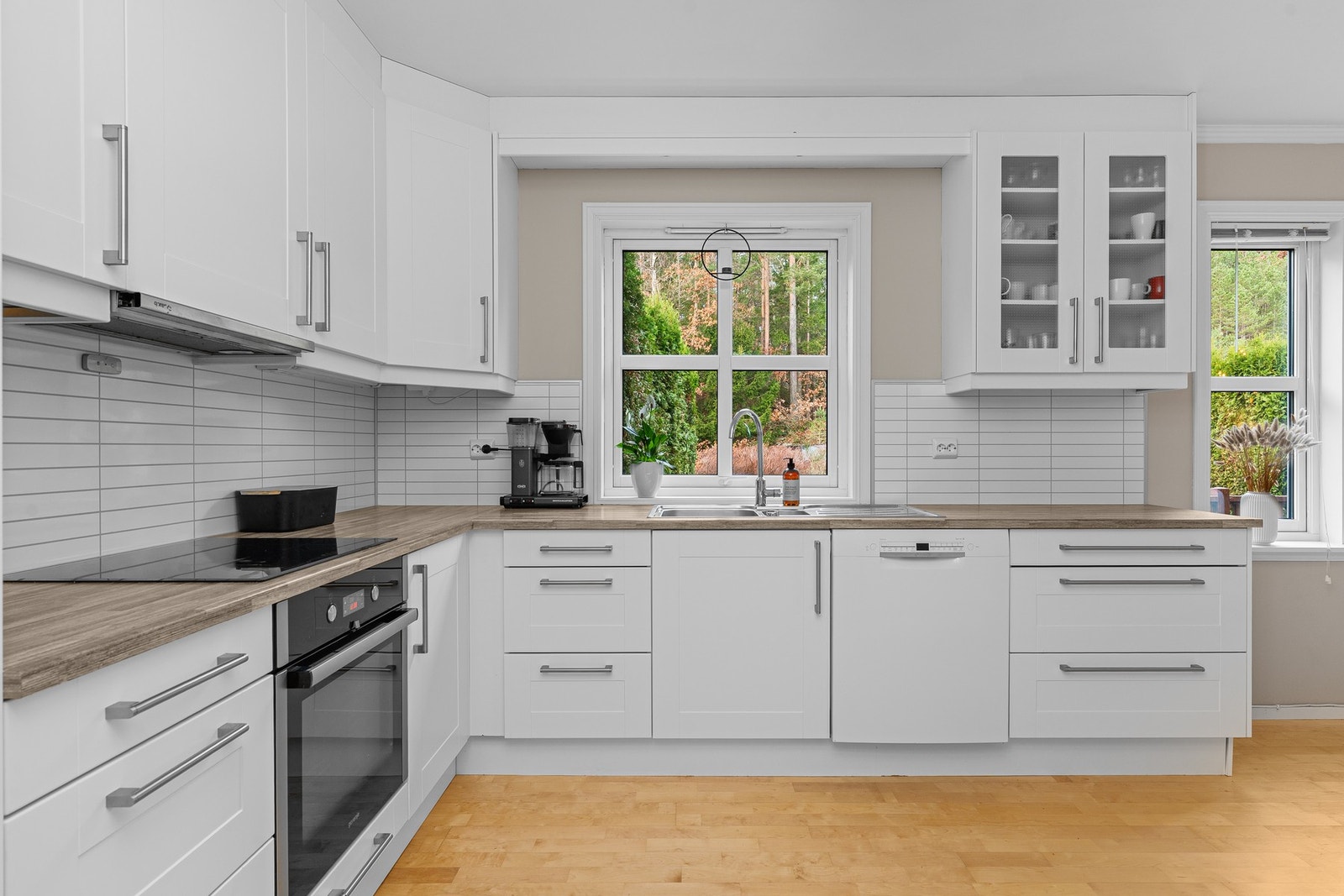 Hvitevarer på kjøkken medfølger Galleribilde