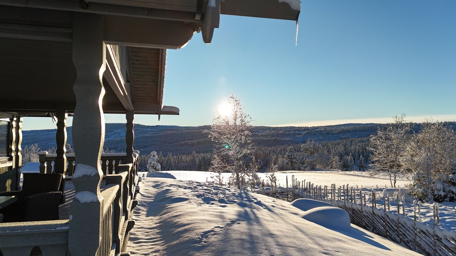 Takoverbygget terrasse som kan benyttes hele året. Galleribilde