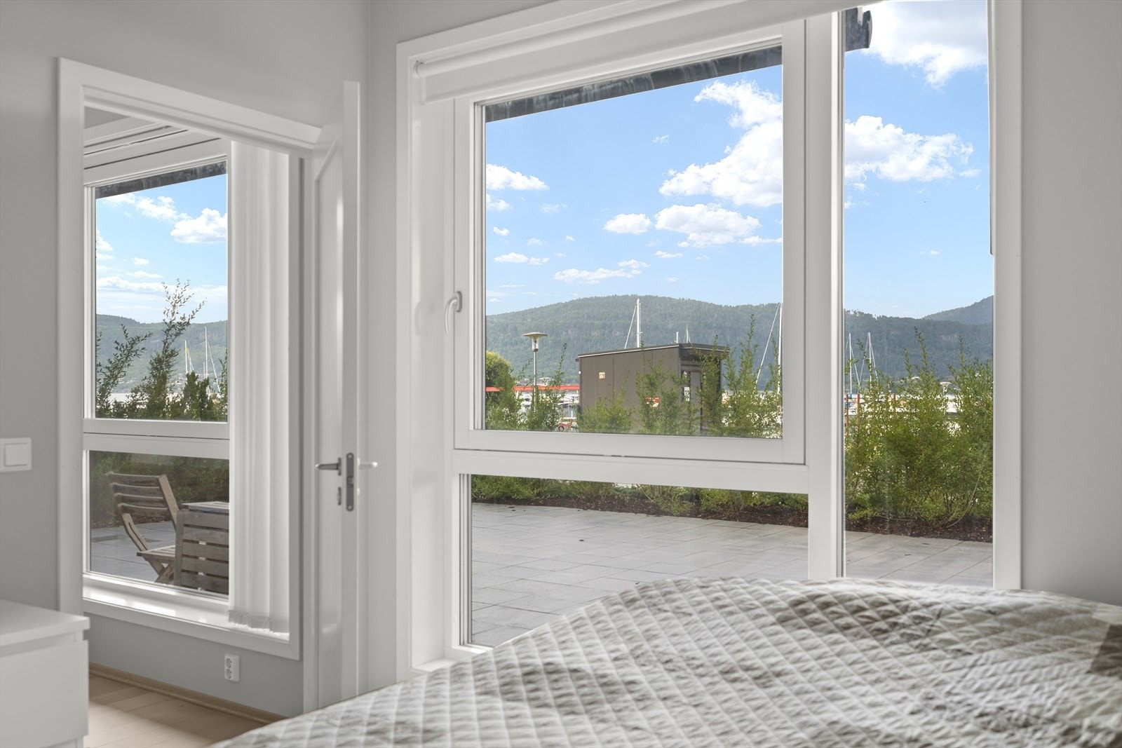 Vannbåren gulvvarme i stue og gang, som gir et lunt og behagelig inneklima. Galleribilde