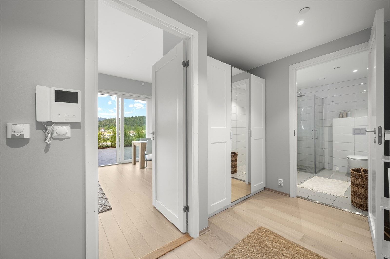 Leiligheten inneholder: Entré, bad, stue/kjøkken, soverom, bod/teknisk rom. Galleribilde