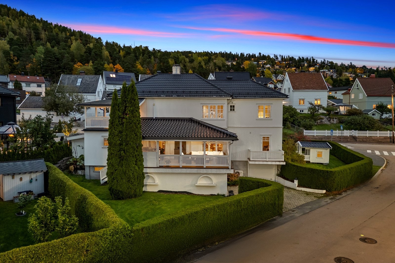 Klassisk og herskapelig villa Galleribilde