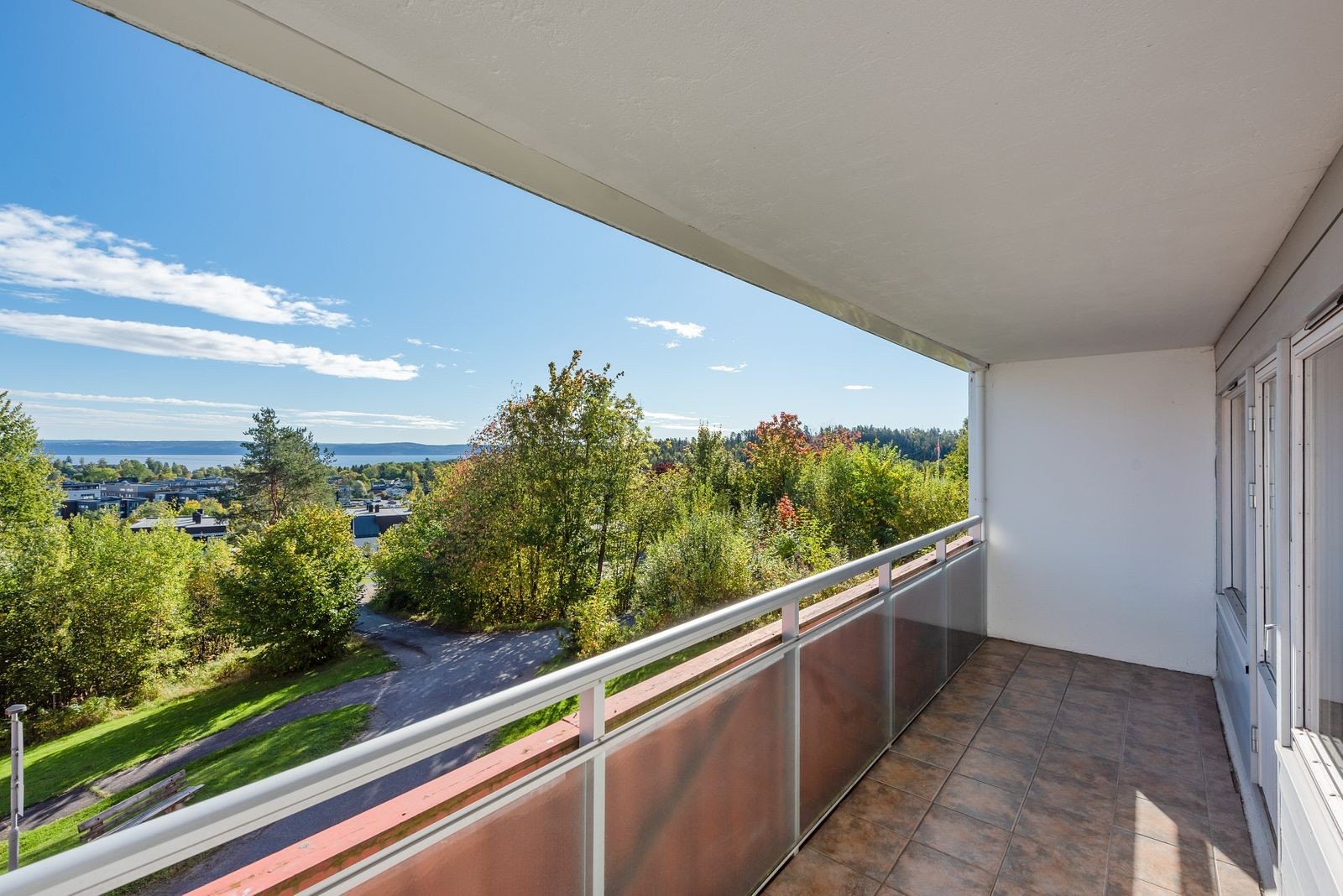 Stor terrasse med flott utsikt Galleribilde
