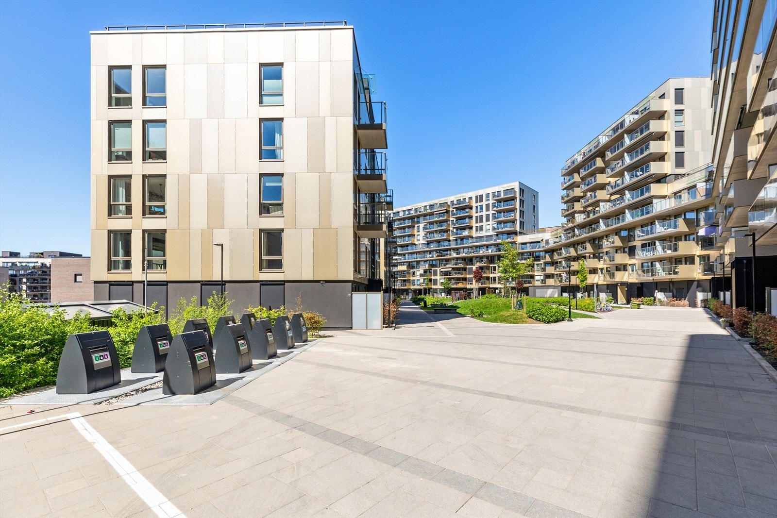 Svært sentral beliggenhet med enkel tilgang til offentlig transport, butikker, restauranter og andre fasiliteter Galleribilde