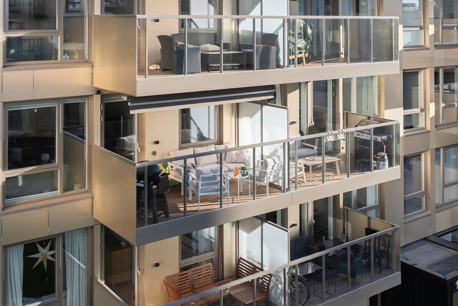 Beliggenheten er ideell for de som er aktive og vil bo sentralt og bynært, samtidig ha et grønt og landlig utsyn med kort vei til flotte rekreasjonsmuligheter Galleribilde