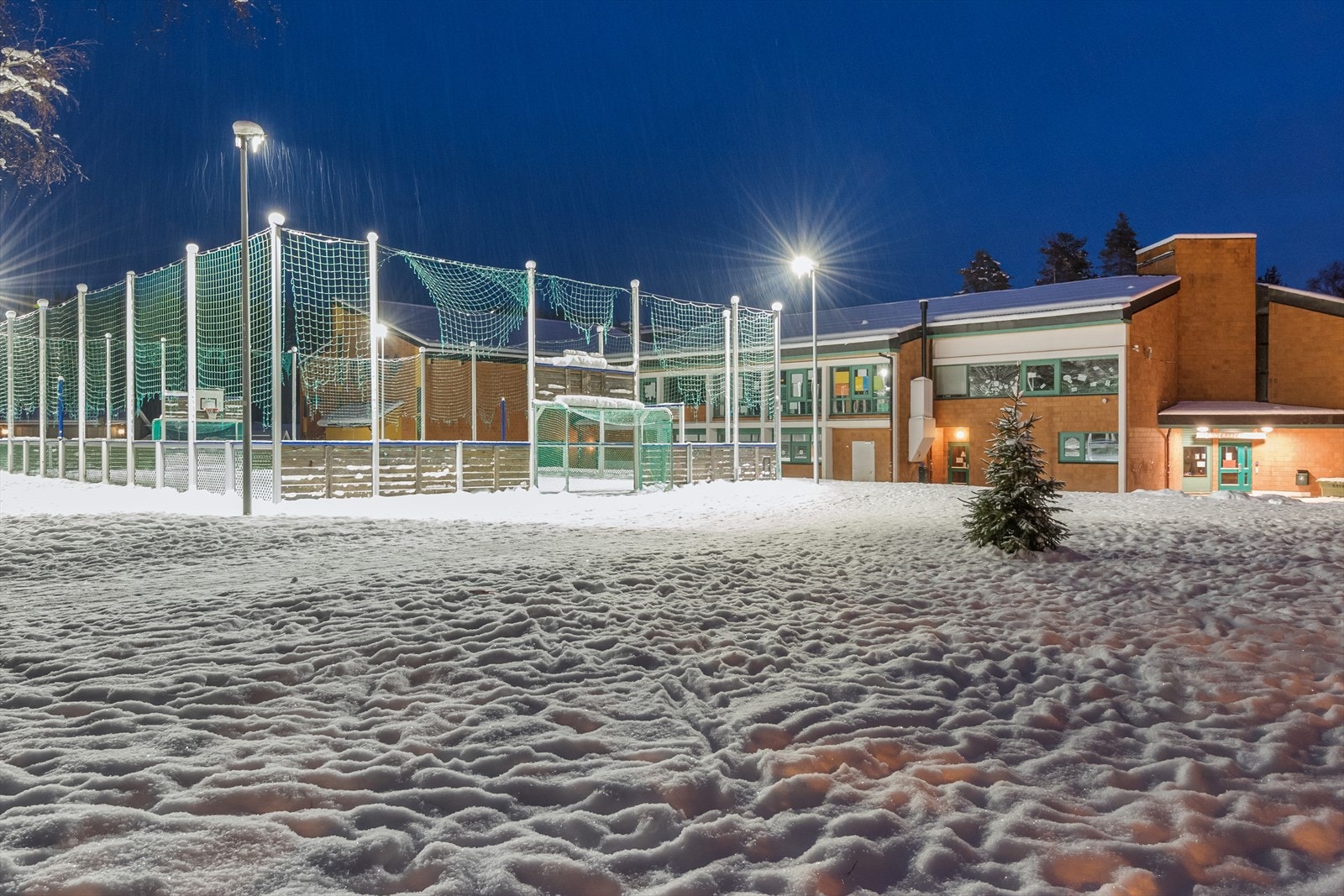 Det er kun 500 m til Vennersberg barneskole (arkivfoto). Galleribilde