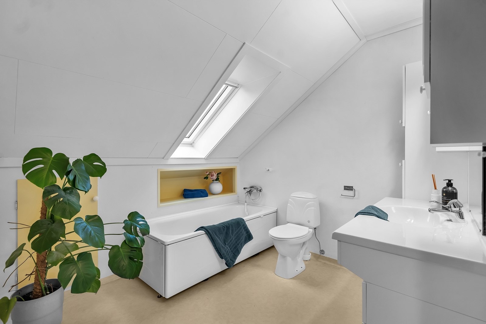 Bad 2.etg. Galleribilde